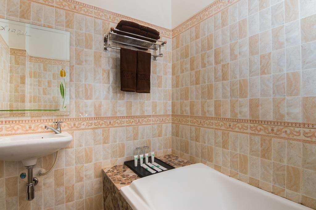Angkor'S Sunshine Bed & Breakfast เสียมราฐ ภายนอก รูปภาพ