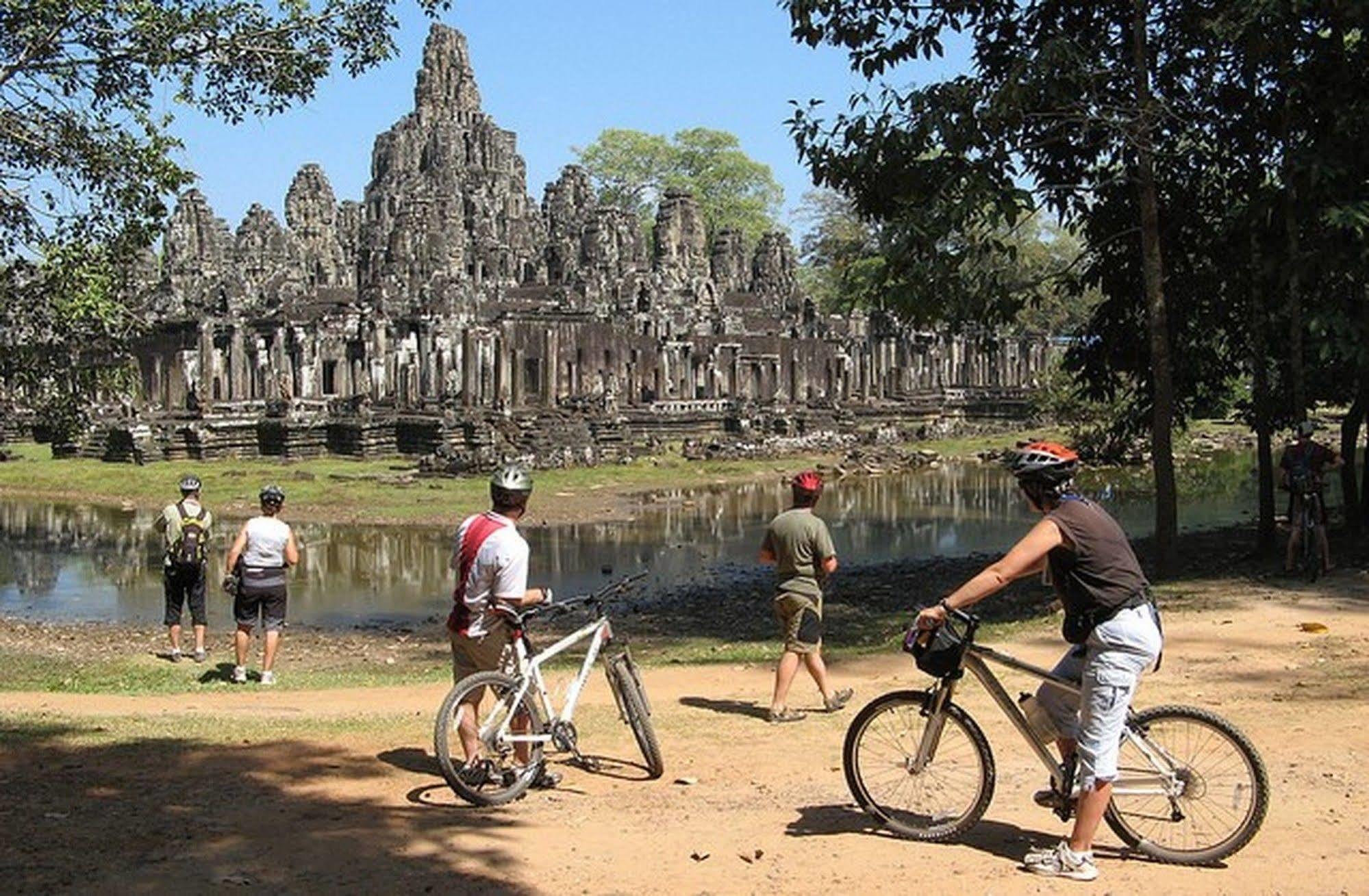 Angkor'S Sunshine Bed & Breakfast เสียมราฐ ภายนอก รูปภาพ