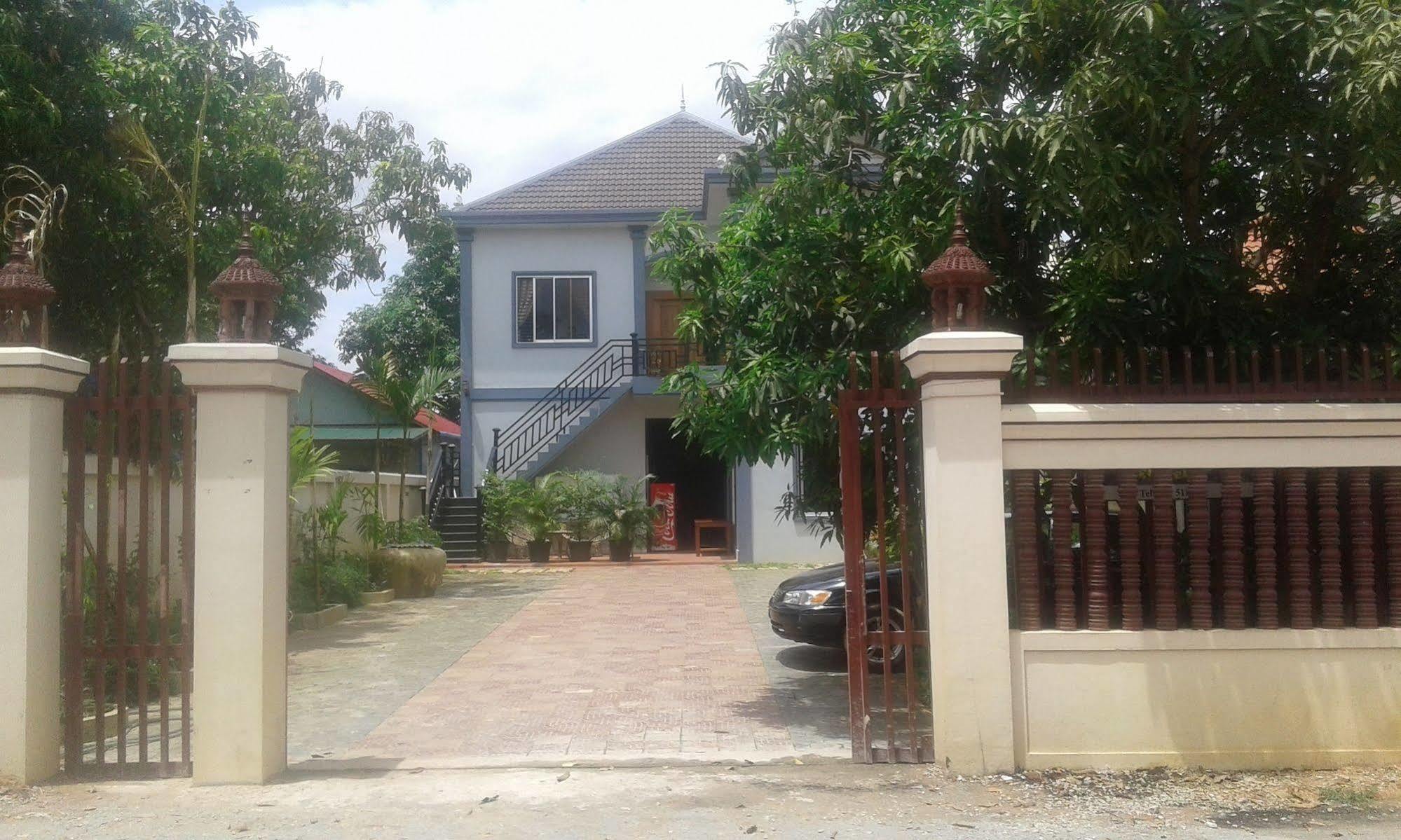 Angkor'S Sunshine Bed & Breakfast เสียมราฐ ภายนอก รูปภาพ