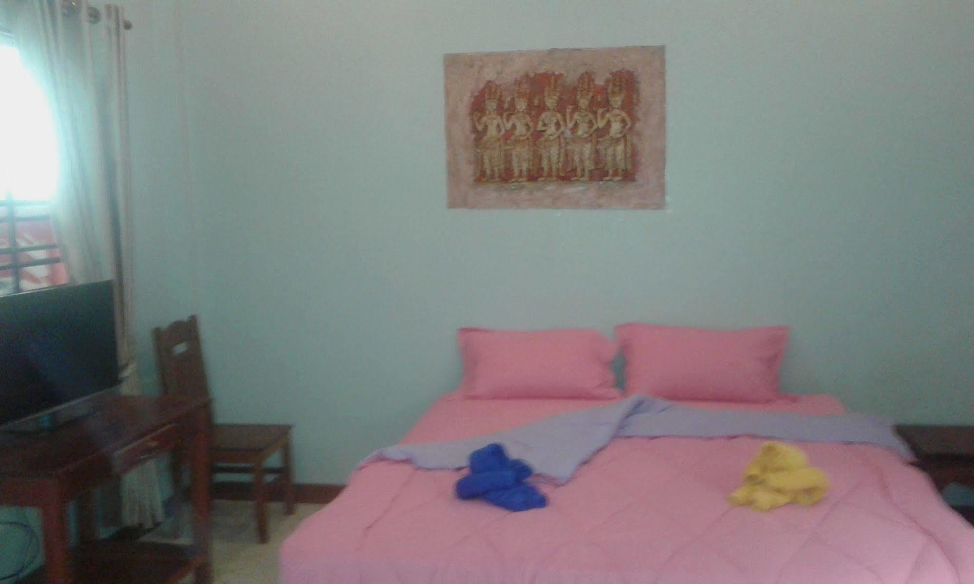 Angkor'S Sunshine Bed & Breakfast เสียมราฐ ภายนอก รูปภาพ