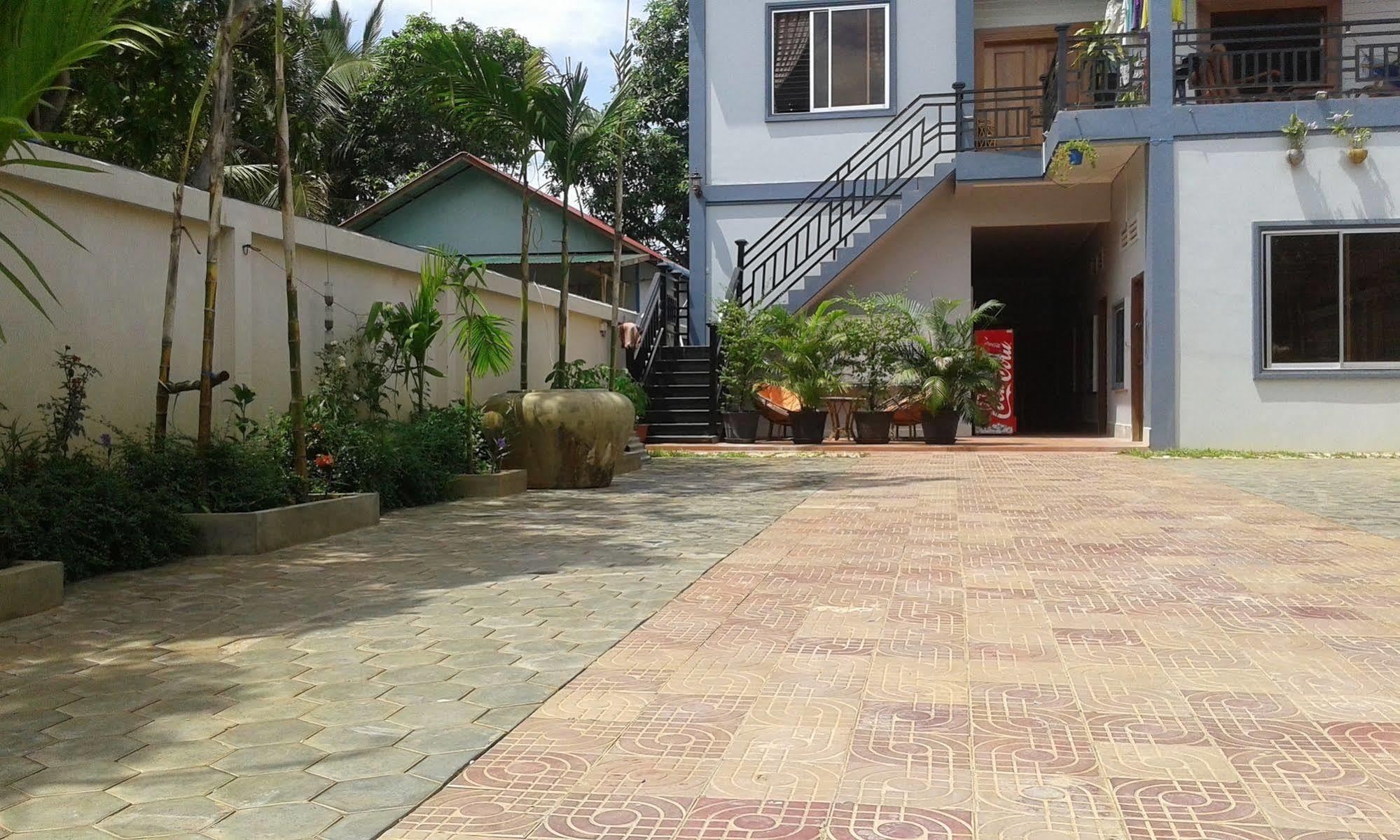 Angkor'S Sunshine Bed & Breakfast เสียมราฐ ภายนอก รูปภาพ